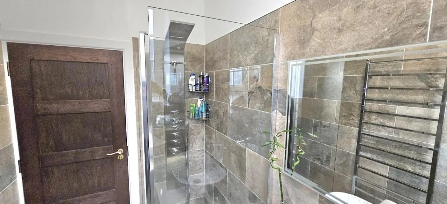 London Bridge Stunning 2 Bedroom Apartment